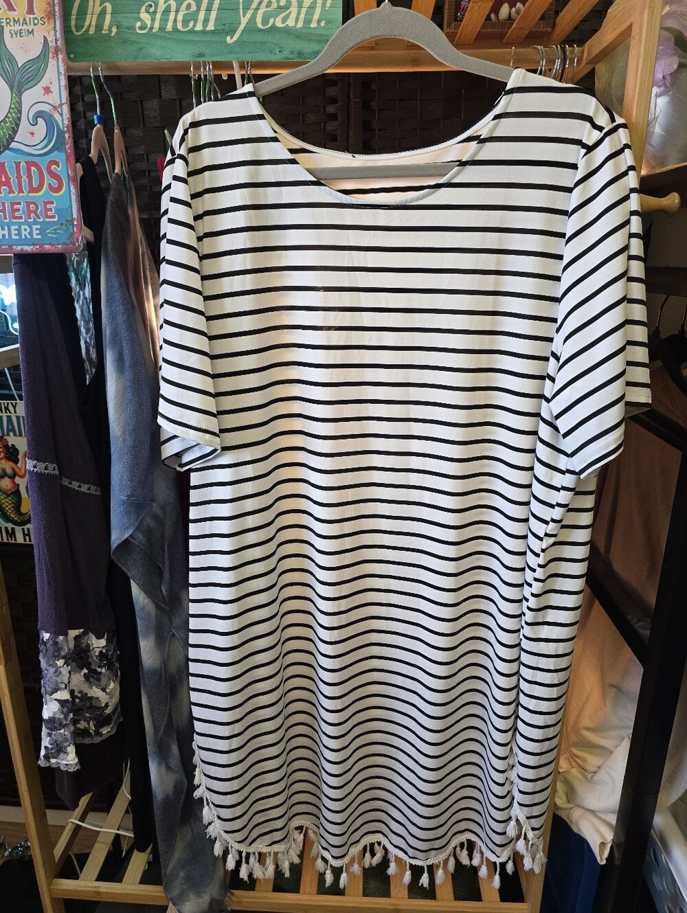 #0687 2X Boutique Dress/Cover-up Wht/Blk Stripes Fringe Hem 26.5"PTP 38"Long